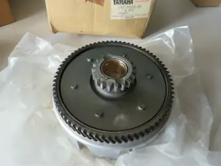 Yamaha Kupplungskorb DT175 MX clutch basket drum 2A7-16150-00 Original NEU