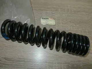 Yamaha Feder für Stoßdämpfer Federbein DT50 MX DT80 rear Shock spring 5J0-22212-02 Original