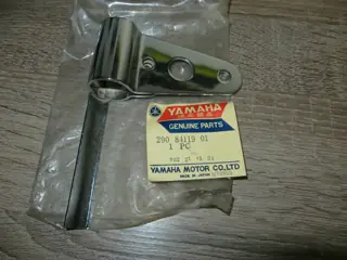 Yamaha Lampenhalter rechts FT1-J FT50 JT2 right stay head light Original NOS