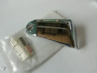 Yamaha Lampenhalter rechts SR500 2J4 stay headlight 2J2-23174-01-93 Original NOS