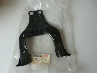 Yamaha Halter für Lampenträger SR500 stay head light 2J2-23121-03 Original NOS