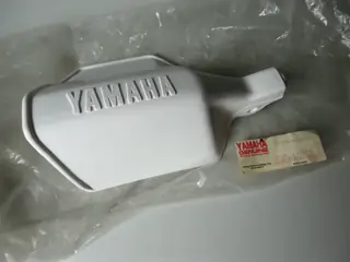 Yamaha Handgriff Schutz Handprotektor rechts DT80 LCII guard brush RH 2TY-F6142-31-00 Original