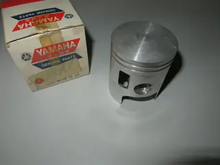 Yamaha Kolben YR1 YR2 YR3 Standart piston 235-11631-00-97 Original NEU