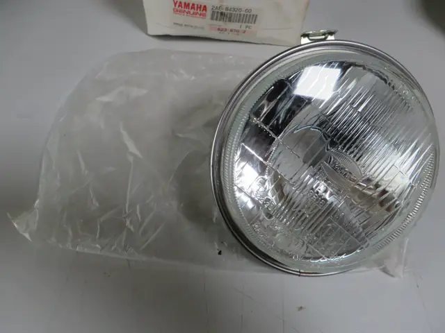 Yamaha Scheinwerfer Reflektor SR125 XV125 XV250 XV535 XV1000 XV1100 XVS650 V-Max headlight lens 2AE-84320-G0