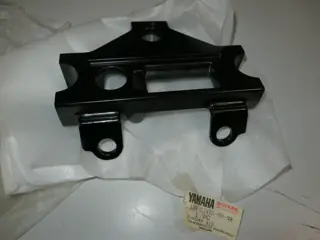 Yamaha Gabelbrücke Gabelkrone XZ550 crown handle 11H-23435-00-98 Original NEU