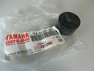 Yamaha Sitzbank Gummi XS400 XS750 XS850 TRX850 FJ1100 FJ1200 SRX600 RD250 RD400