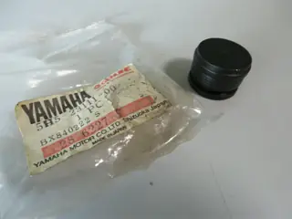 Yamaha Gabel Verschlusskappe RD80 LCII RD125 LC fork bolt cap Original NEU