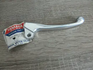 Yamaha Bremshebel rechts Bop LB-3M LB3-80 Chappy LB50 LB80 395-83922-02 Original NEU
