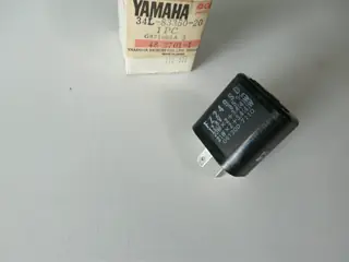 Yamaha Blinkrelais XTZ750 XT550 DT125R Flasher Relay 34L-83350-20 NOS Original