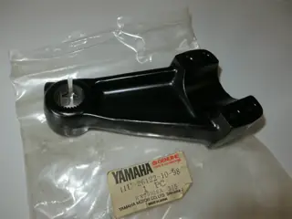 Yamaha Lenker Stummelhalter rechts XZ550 handlebar RH Original NEU