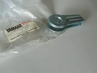 Yamaha Kettenspanner XS400 DOHC 12E 12F XJ600 51J 3KM chain adjuster 12R-25388-00 Original