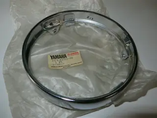 Yamaha Lampenring XT550 Rim Headlight 5Y3-84315-00 Original NEU