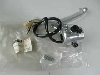 Yamaha Lenkerschalter Hebelhalter rechts DT50M TY50M RH handle switch Original NEU
