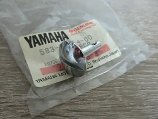 Yamaha Verschluss für Seitendeckel und Tool Box XT500 TT500 583-21714-00 Original NEU