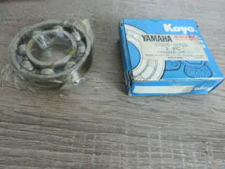 Yamaha Lager für Kardan Mitteltrieb XJ650 XJ750 SECA XJ900F XJ900S Diversion bearing 93306-20709