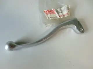 Yamaha Kupplungshebel DT50R DT80 LCII DT125R YP250 Majesty clutch lever Original