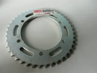 Yamaha Kettenrad (43 Zähne) YZF750 R sprocket original
