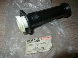 Yamaha Gasgriff RD80 LCI RX80 RX50 RZ50 throttle grip 4U5-26240-00 Original