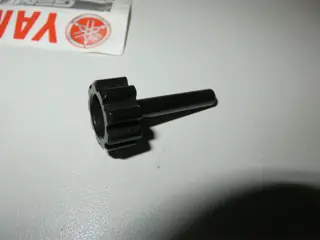 Yamaha Knopf für Tageskilometerzähler Tacho XV750 SE Original NEU