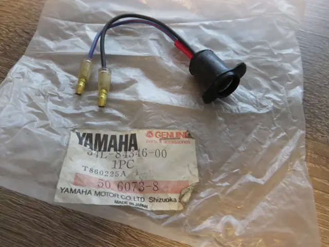 Yamaha Standlicht Fassung XT500 SR500 DT80 LCII RD350 YPVS XT600 XV535 XV750 XV1100 Virago 52E-84346-00 Original