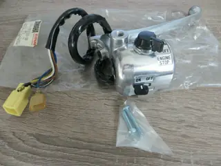 Yamaha Lenkerschalter Hebelhalter rechts DT50M TY50M RH handle switch Original NEU