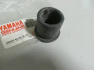 Yamaha Schwingenlager Buchse XT550 swing arm bush 90386-24107 Original