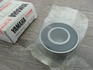 Yamaha Radlager hinten rechts DT80 LCI LCII RD80 LCII XV250 DT125LC bearing 93306-20213 Original
