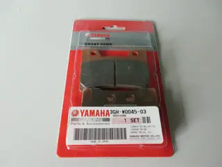 Yamaha Bremsbeläge vorne TDM850 FZR1000 FZR600 VMX1200 VMax brake pads 3GM-W0045-03 Original NEU