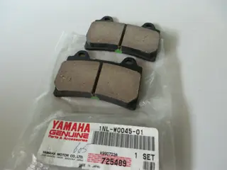 Yamaha Bremsbeläge vorne TDR250 XVZ1300 TD Venture Royale brake pads Original NEU