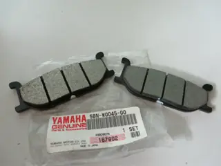 Yamaha Bremsbeläge vorne XVS650 A Drag Star Classic brake pads Original NEU