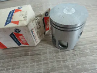 Yamaha Kolben 4. Übermaß Bop LB3-M  Chappy LB50 TY50M DT50M 353-11638-31 Original NEU