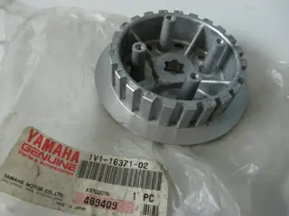 Yamaha Kupplungsnabe DT80 LCII YZ80 Boss Clutch 1V1-16371-02 Original NEU
