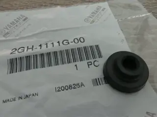 Yamaha Ventildeckel Gummi FJ1200 FZ750 Genesis FZR1000 FZR600 XTZ750 XT350 TRX850 GTS1000 FZX750 VMax 2GH-1111G-00