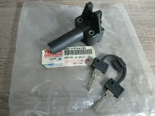 Yamaha Sitzbankschloss CW50 BW`S 4BX Sitzbankschloß seat lock 4BX-F4780-00 Original NEU