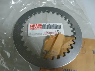 Yamaha Kupplung Stahlscheibe XS1100 XJR1200 FJ1200 XJR1300 MT-01 YZF-R1 FJR1300 clutch plate 2H7-16325-00 Original