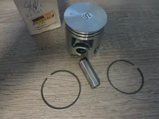 Yamaha Kolben mit Kolbenringen RS100 Standart piston 1V1-11631-00-97 Original