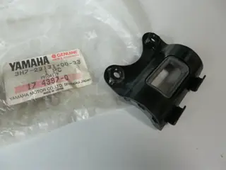 Yamaha Klammer für Lampenhalter XT500 Inner Headlamp Bracket Clamp 3H7-23131-00-33 Original NEU