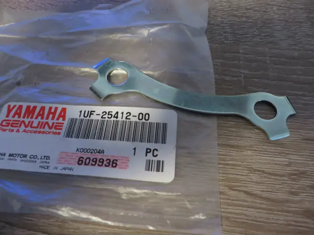Yamaha Sicherungsblech für Kettenrad FZ750 Genesis XTZ750 Super Tenere 1UF-25412-00 Original