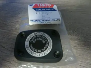 Yamaha Deckel Bremsflüssigkeitsbehäter FS1 DX RD50M SR500 XS250 XS400 XS500 XS750 XS850 XS1100 1J3-25852-01 Original