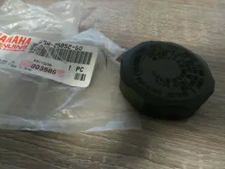 Yamaha Deckel Bremsflüssigkeitsbehälter FZR600 FZR1000 TRX850 TZ250 YZF-R1 YZF-R6 YZF-R7 YZF1000R YZF600R YZF750 3GM-25852-50