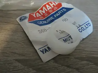 Yamaha Bremsflüssigkeitsbehälter Schwimmer RD250 RD350 XS500 XS650 TX500 TX650 360-25853-00