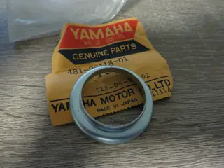 Yamaha Staubdeckel vorderes Radlager RD80 LCII RD50M FS1-DX RD50 DX RD125 RD250 RD350 LC RX50 RX80 481-25118-01 Original