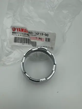 YAMAHA RD250 RD350 MUTTER, SCHALLDAEMPFER VERBINDUNG NUT, MUFFLER JOINT 360-14713-00 ORIGINAL NEU