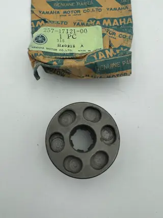 YAMAHA FS1DX  FS1  ZAHNRAD, 2. RITZEL GEAR, 2ND PINION 18T 257-17121-00 ORIGINAL NEU