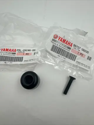 YAMAHA RD500LC RD350LCF RZ350S GRIFFENDE MIT SCHRAUBE END GRIP WITH BOLT 29L-26246-00 NEU ORIGINAL