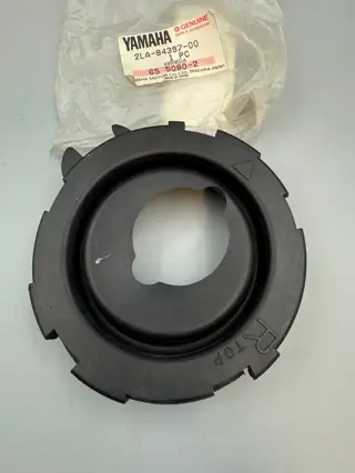 Yamaha Buchsenabdeckung (Cover, Socket) 2LA-84397-00 NEU ORIGINAL