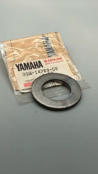 YAMAHA ABSTANDSHALTER SPACER 30W-14763-09 ORIGINAL NEU