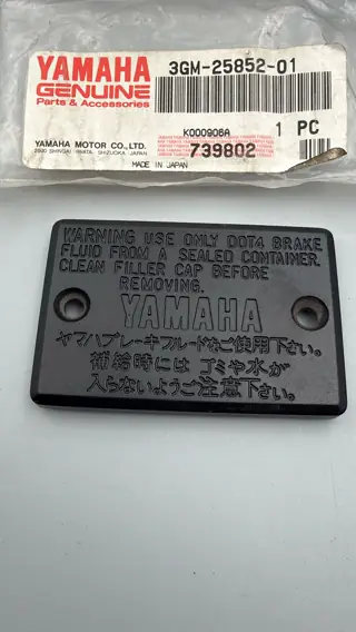 Yamaha Deckel Bremsflüssigkeitsbehälter XJ550 XJ650 TZR250 XJ900 RD350 LC XV1000 Virago 3GM-25852-02