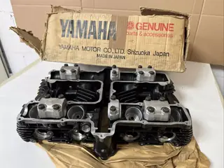 Yamaha Zylinderkopf Cylinder Head Assy XJ650 1980 4K0-11110-00 NOS Neu