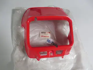 Yamaha Lampenmaske Verkleidung DT80 LCII DT125 raspberry red NOS